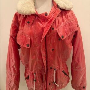 VdeV- made in France Pink Jacket with Faux Fur Collar
